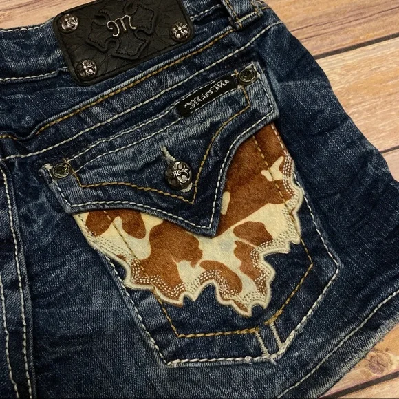 MISS ME COW HIDE POCKETS - Picture 2 of 5